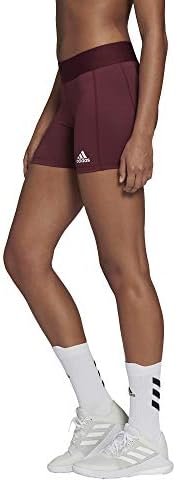 женските волейболни шорти adidas Techfit от адидас