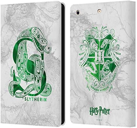 Дизайн на своята практика за главата Официално Лицензиран Harry Potter Hufflepuff Aguamenti Deathly Смъртта IX Кожен Калъф-книжка-джобен формат и е Съвместим с Apple iPad Mini 1 / Mini 2 / Mini 3